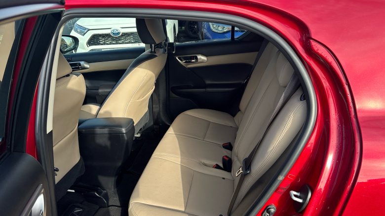 Lexus CT 200h 1.8 Takumi 5dr CVT Hybrid Hatchback